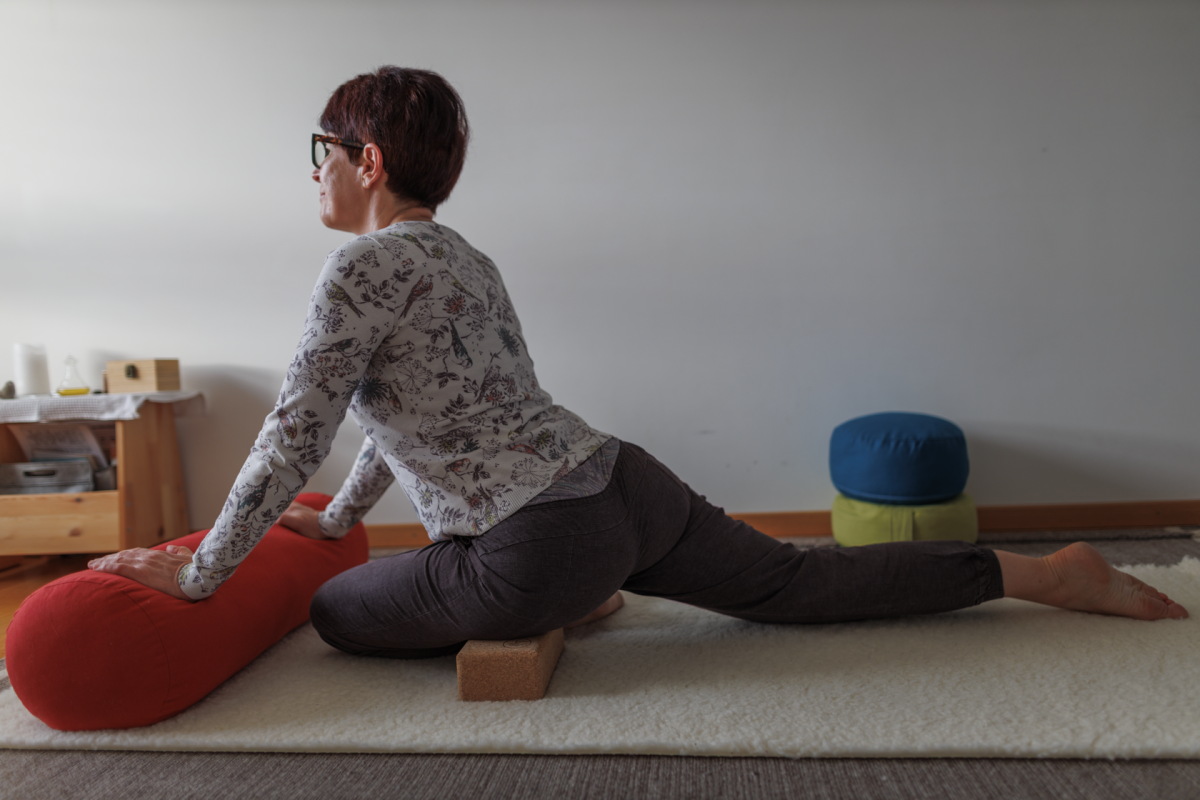 Posture Cygne Yin Yoga